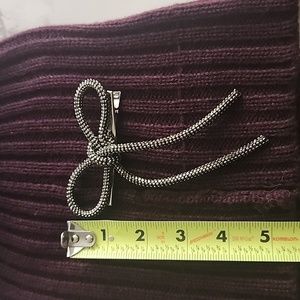 Bow hair pin sparkley black ..super cute..new